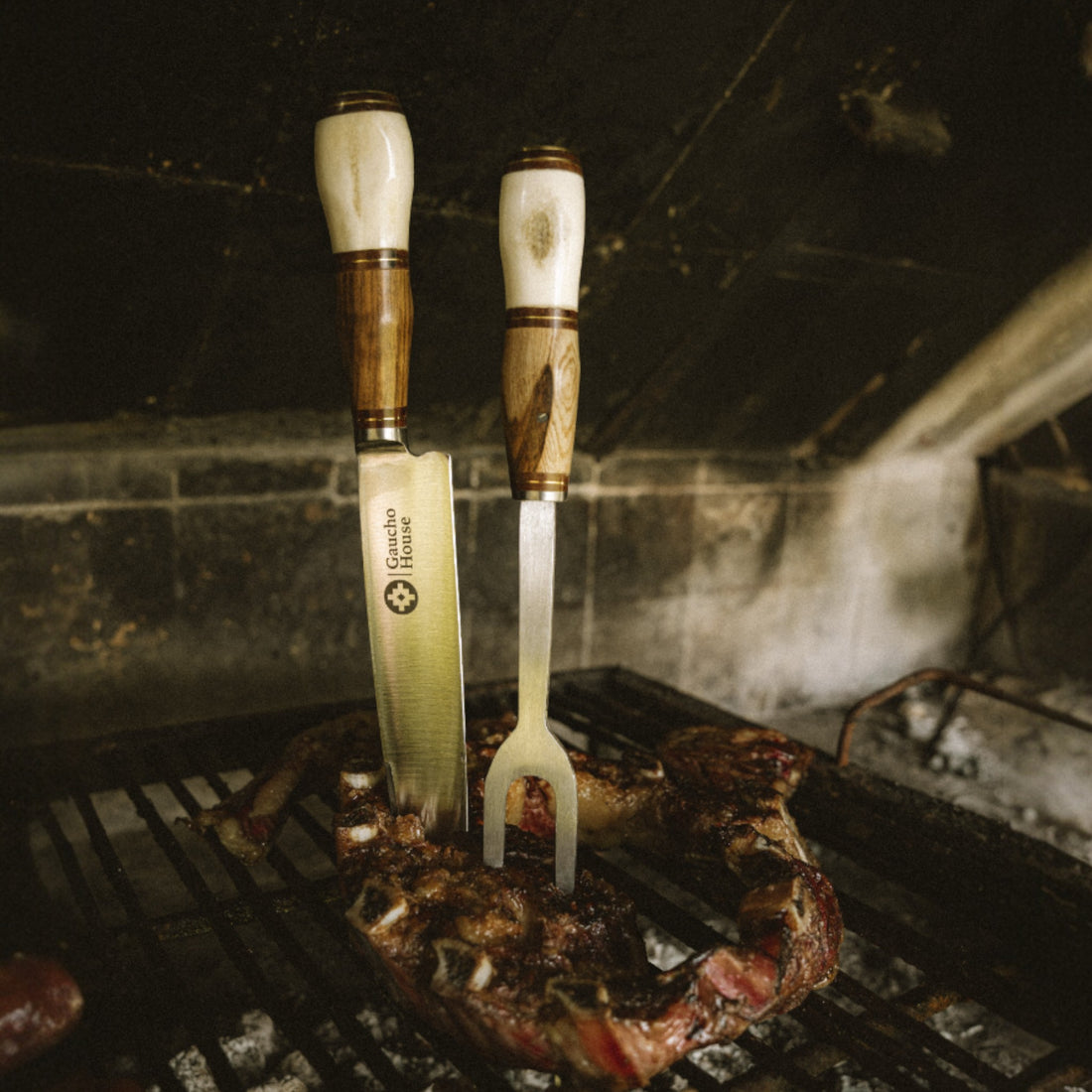 HUESO Y MADERA GRILL SET